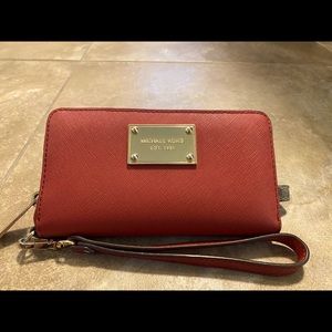 Michael Kors Wristlet Wallet